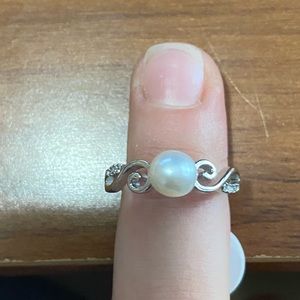 Vantel Pearls Enduring Hope Ring
